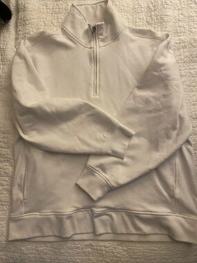 Athleta White Men’s Zip-Up Quarter Sweater